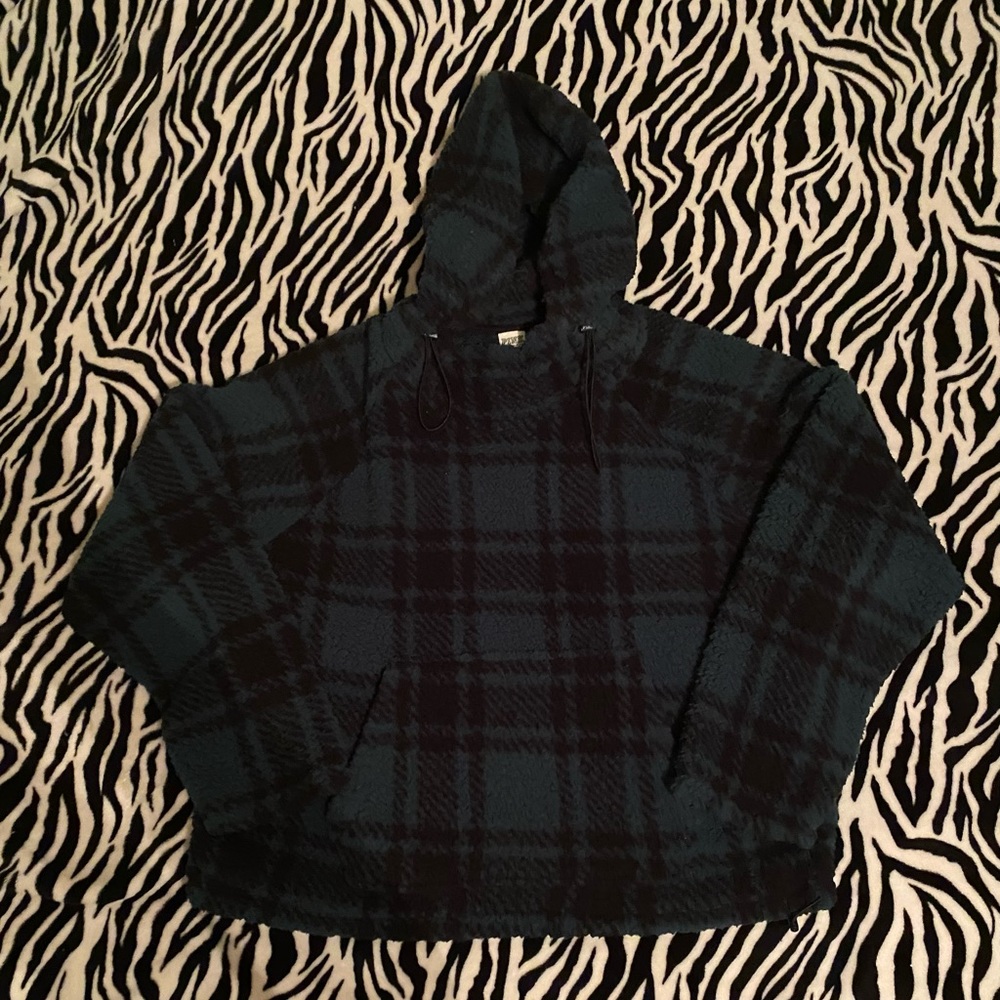 VS Pink Green plaid Sherpa hoodie SZ Large